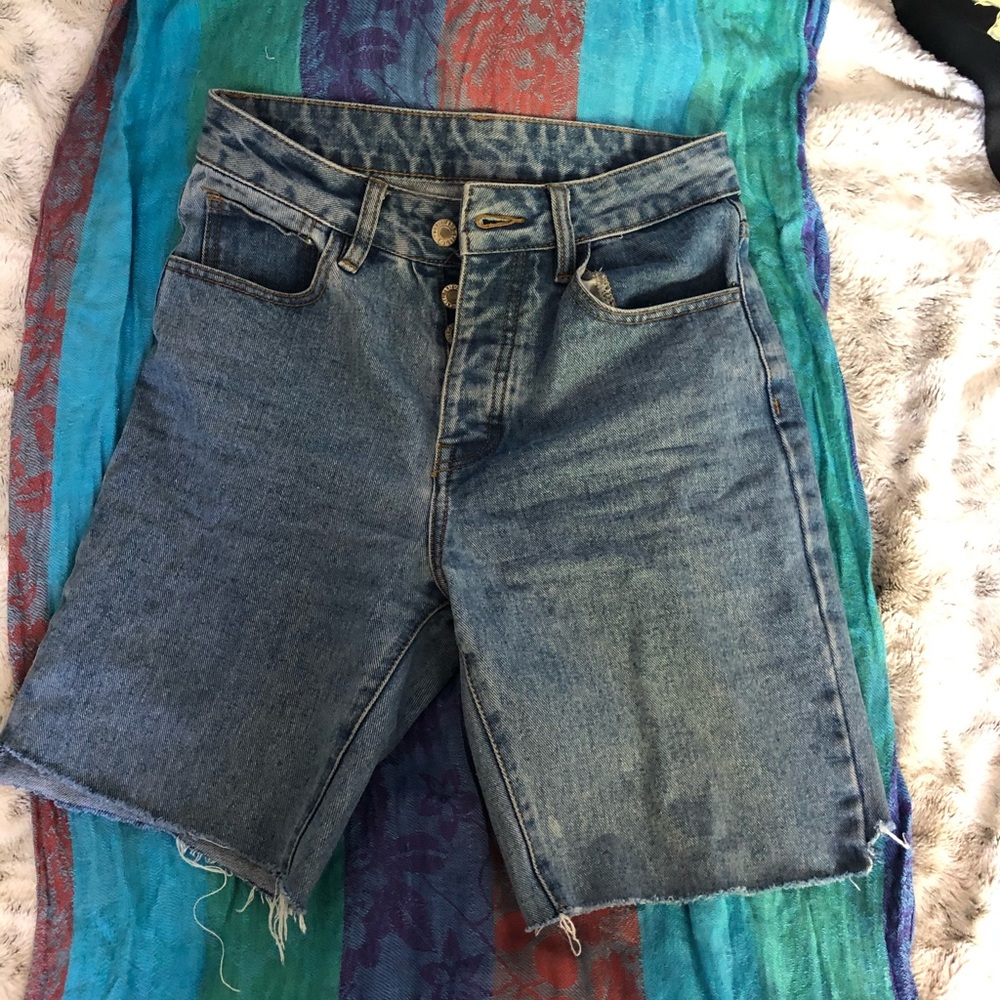 Brandy Melville denim cropped shorts